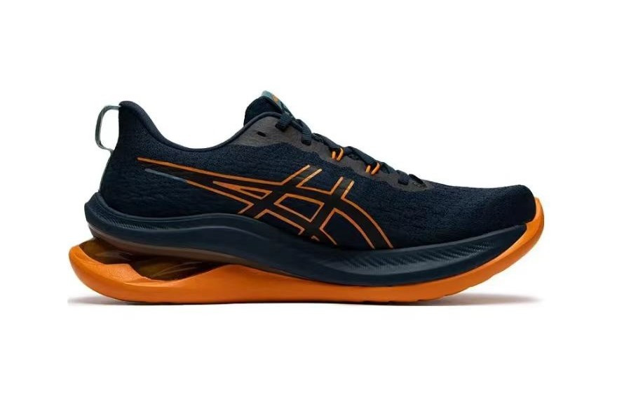 Tênis Asics Gel Kinsei Max - Preto e Laranja - Masculino