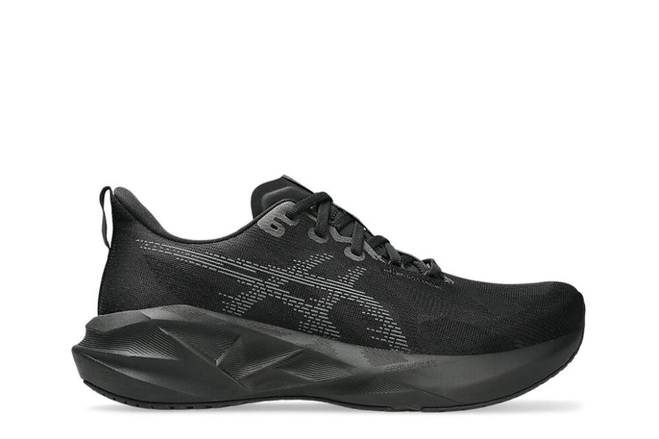 Tênis Asics Novablast 5 - Masculino - All Black 